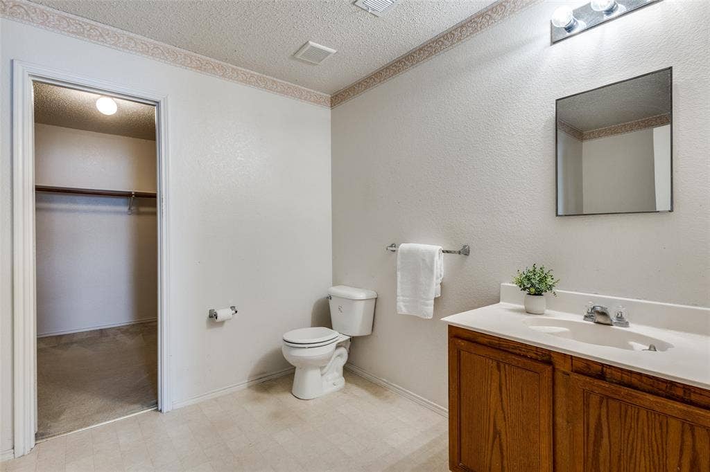2532 Timberbrook Trail, McKinney, TX 75071 2532 Timberbrook Trail, McKinney, TX 75071