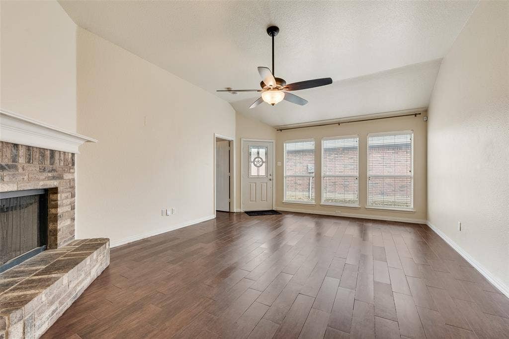 1214 Misty Meadow Drive, Midlothian, TX 76065
