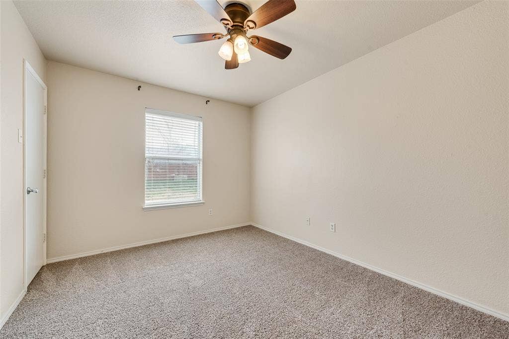 1214 Misty Meadow Drive, Midlothian, TX 76065