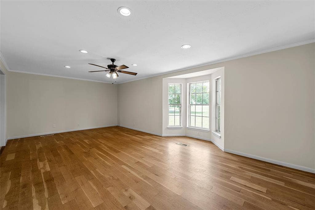 7483 Gholson Road, Waco, TX 76705