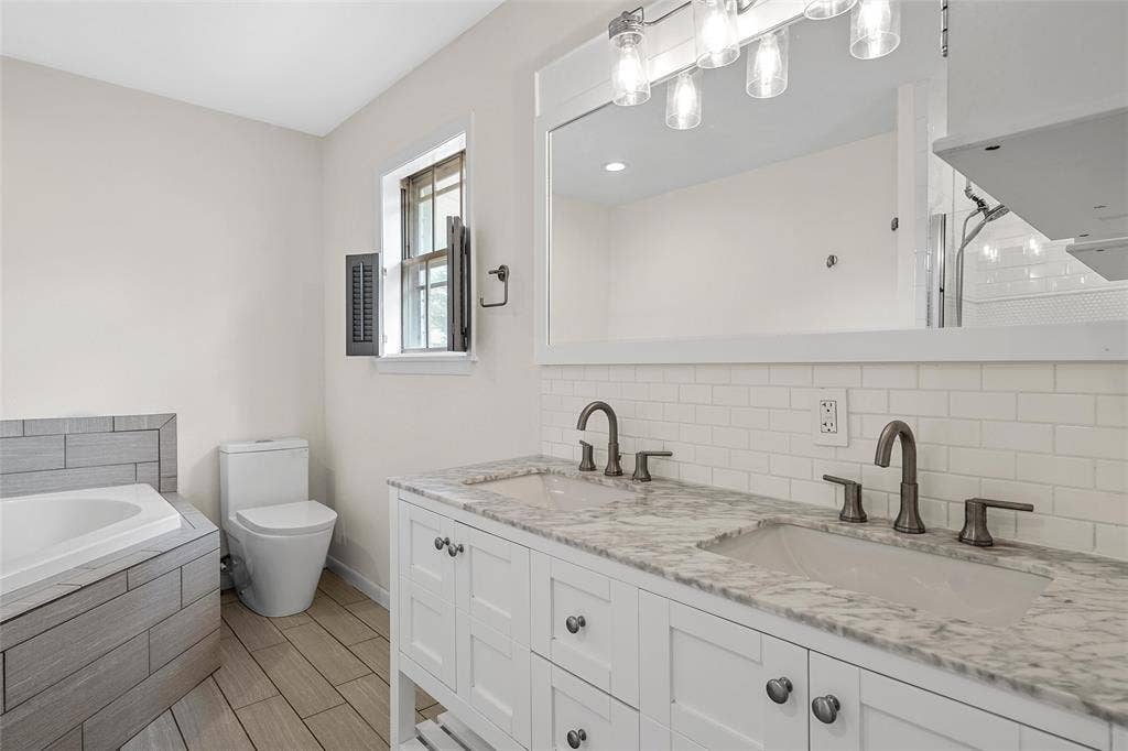7483 Gholson Road, Waco, TX 76705