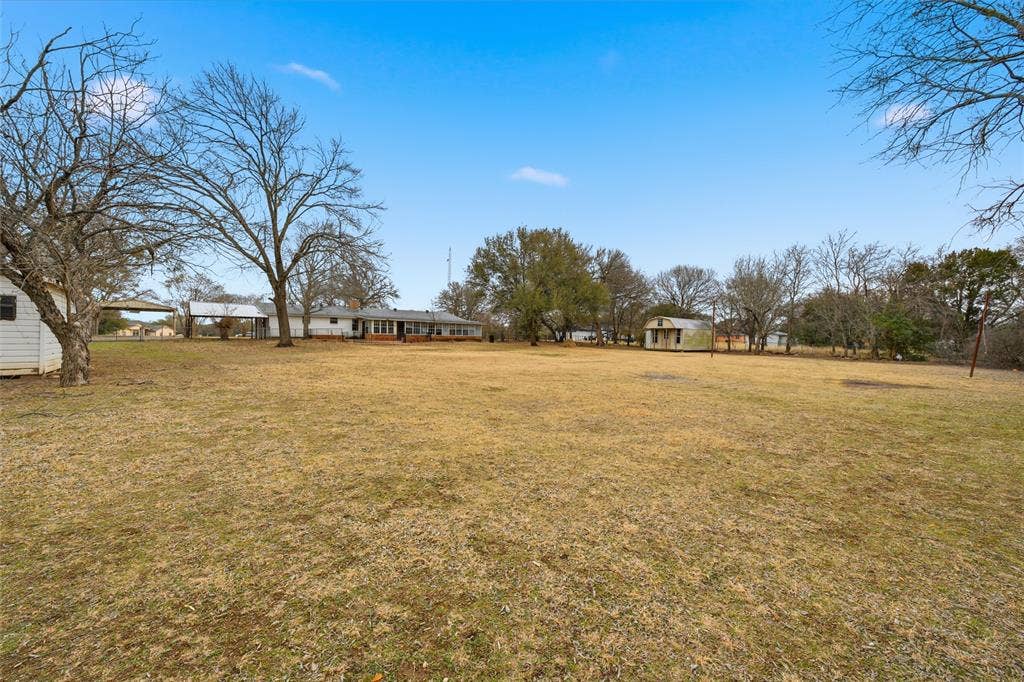 7483 Gholson Road, Waco, TX 76705
