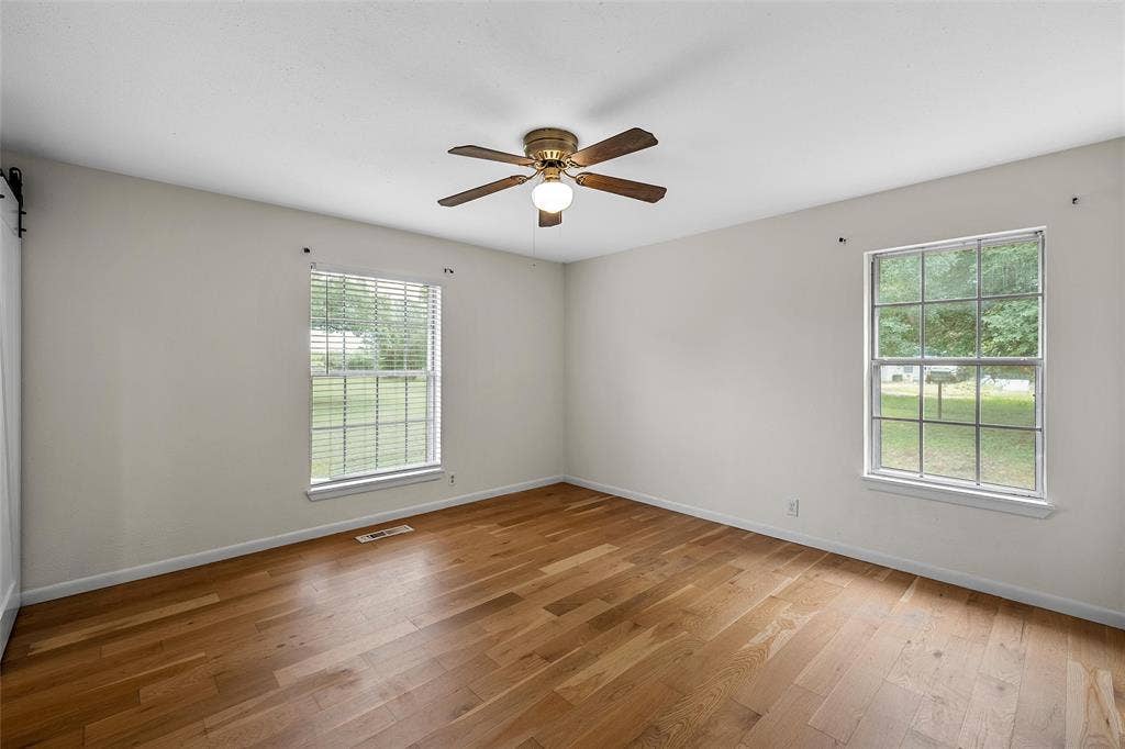 7483 Gholson Road, Waco, TX 76705