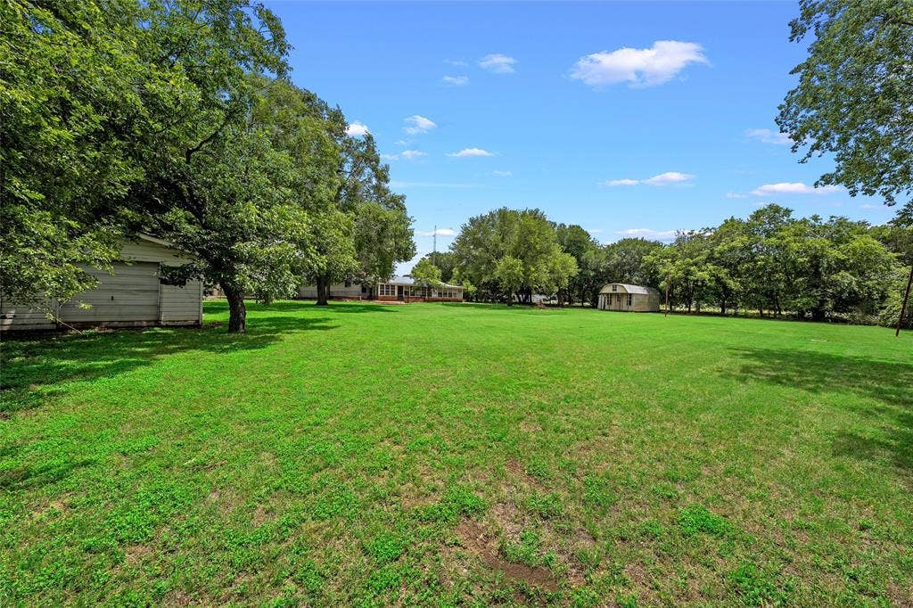 7483 Gholson Road, Waco, TX 76705