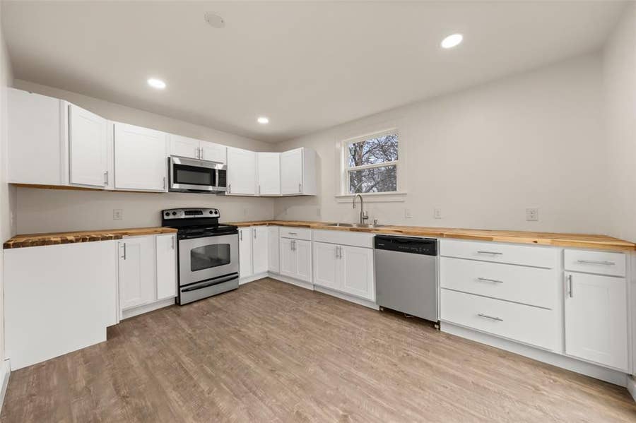 Property photo for 812 Harlem Street, Waco, TX