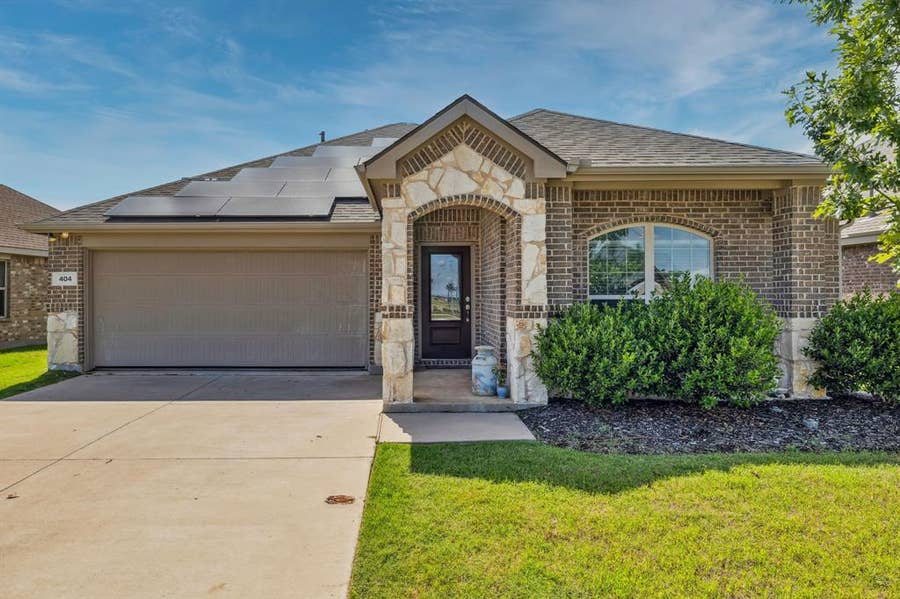 Property photo for 404 Madrone Lane, Princeton, TX