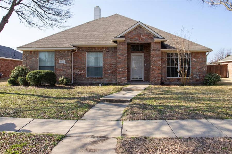 Property photo for 10305 Bent Tree Drive, Rowlett, TX