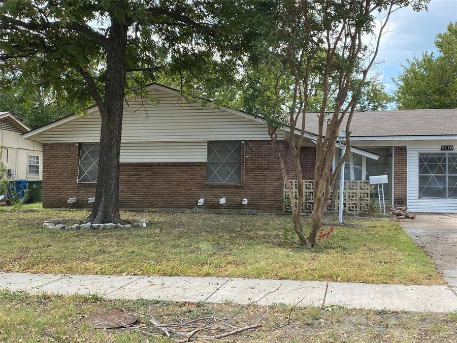 Property photo for 2119 Tecumseh Trace, Carrollton, TX