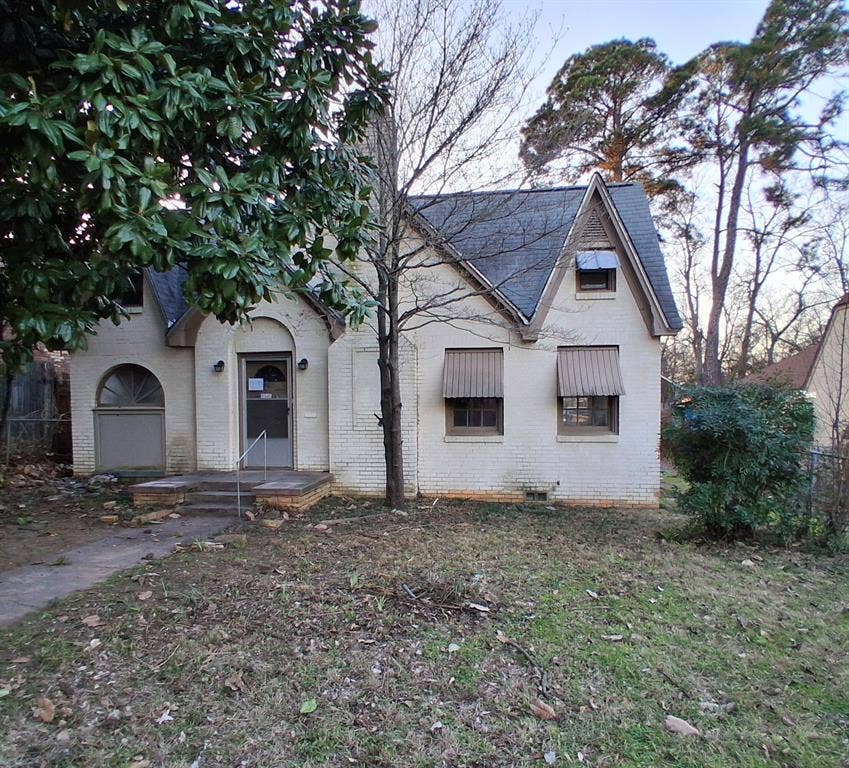 Property photo for 805 S Glenwood Boulevard, Tyler, TX