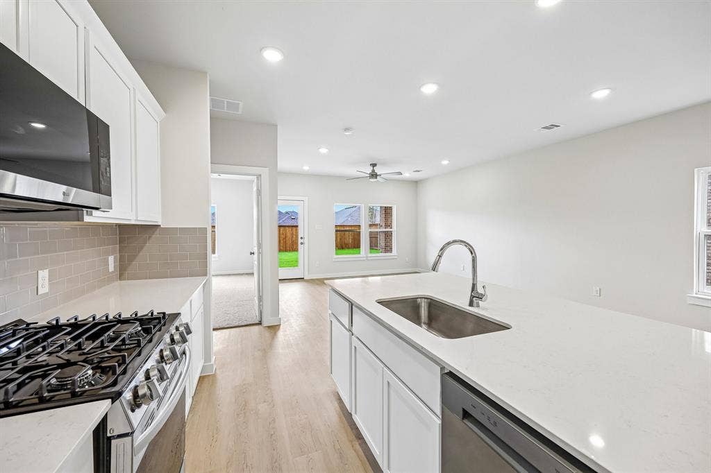 720 Ashley Gardens Drive, Forney, TX 75126 720 Ashley Gardens Drive, Forney, TX 75126