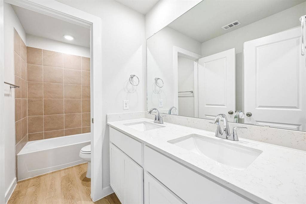 720 Ashley Gardens Drive, Forney, TX 75126 720 Ashley Gardens Drive, Forney, TX 75126