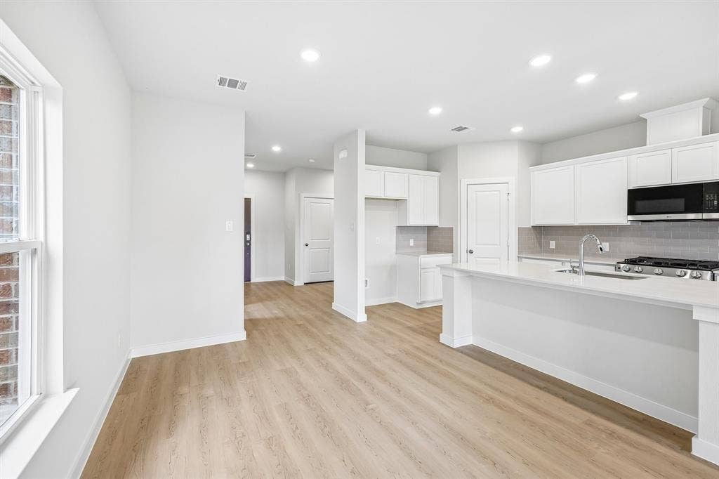 720 Ashley Gardens Drive, Forney, TX 75126 720 Ashley Gardens Drive, Forney, TX 75126
