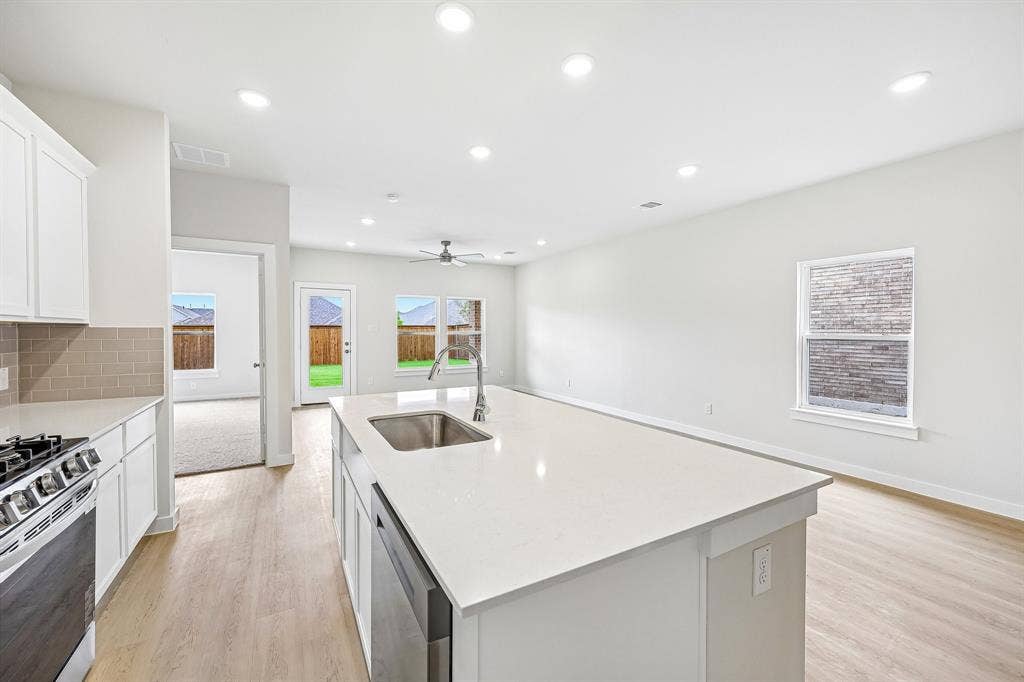720 Ashley Gardens Drive, Forney, TX 75126 720 Ashley Gardens Drive, Forney, TX 75126