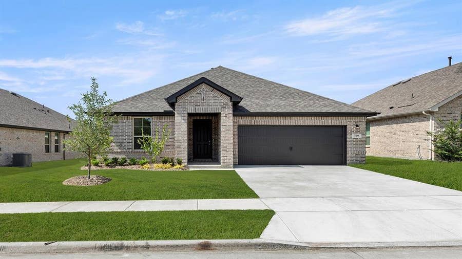 Property photo for 769 Grand Dale Drive, Lavon, TX