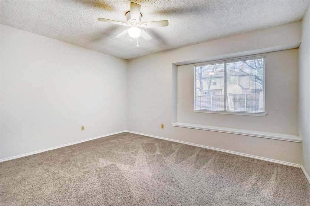 2112 Meadowview Drive, Corinth, TX 76210
