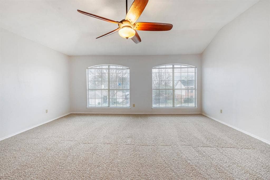 2112 Meadowview Drive, Corinth, TX 76210