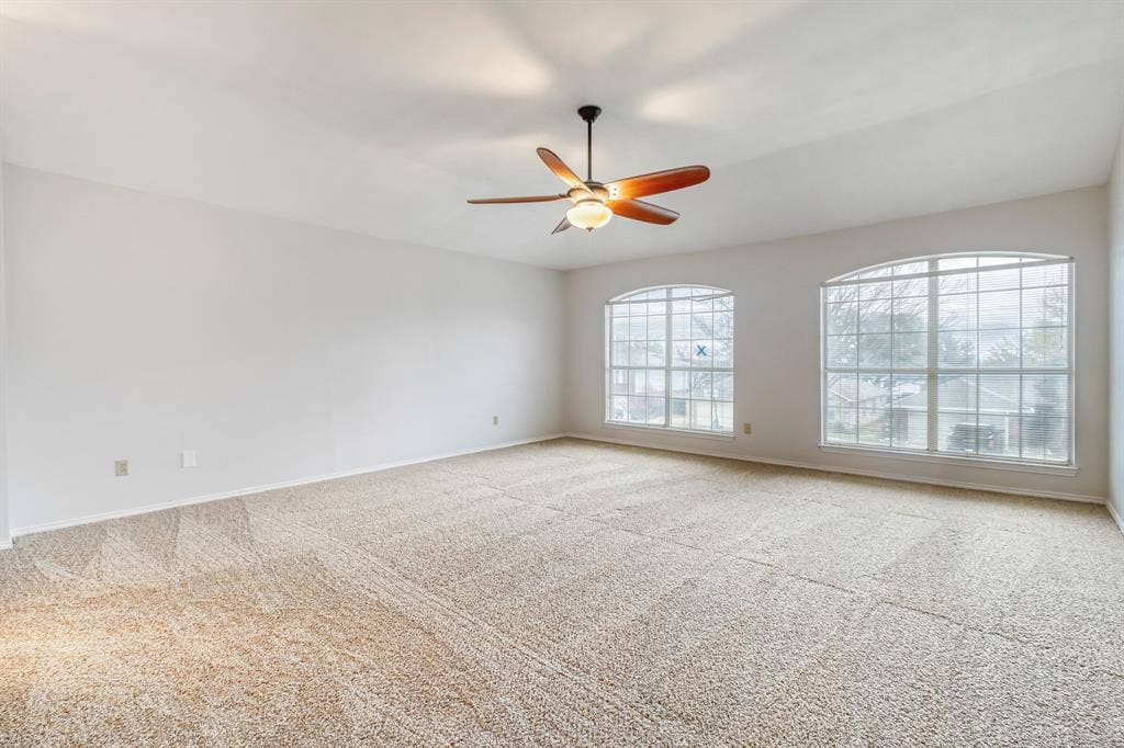 2112 Meadowview Drive, Corinth, TX 76210