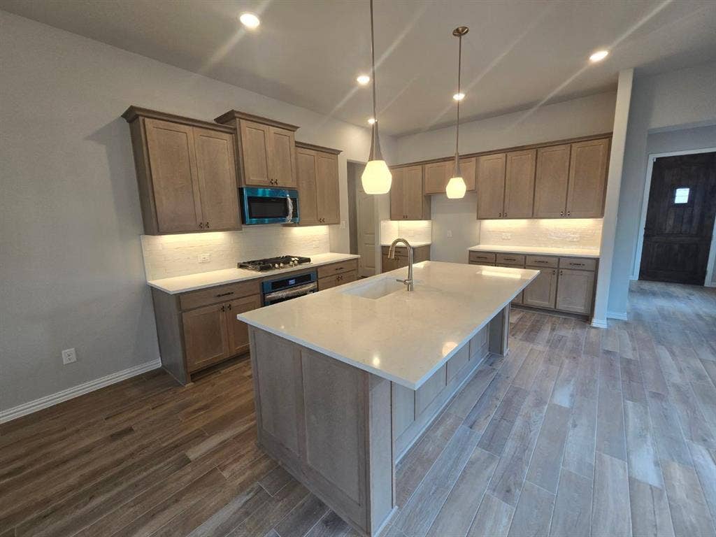 15060 Green Bluff Drive, Aledo, TX 76008 15060 Green Bluff Drive, Aledo, TX 76008