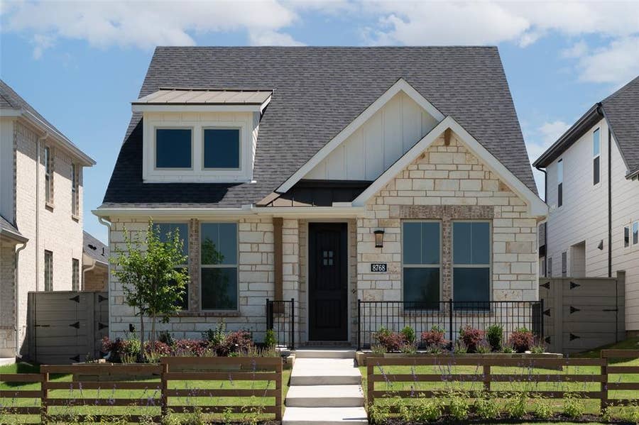Property photo for 8768 Treeline Parkway, Justin, TX