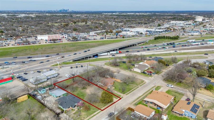 Property photo for 643 Michaels Drive, Duncanville, TX