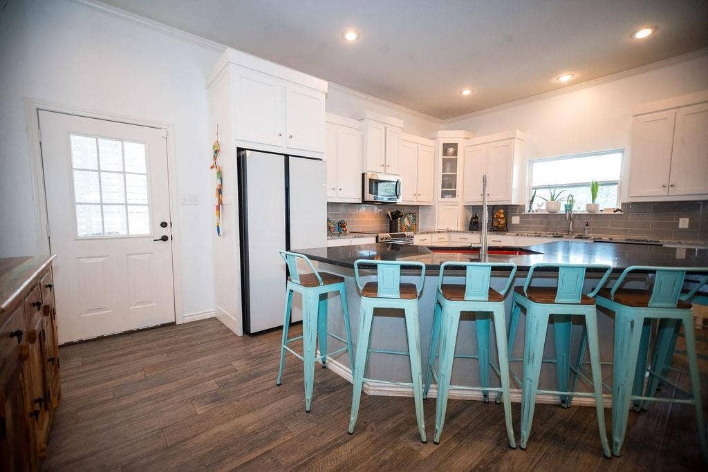 6401 Palomino Court, Athens, TX 75752 6401 Palomino Court, Athens, TX 75752