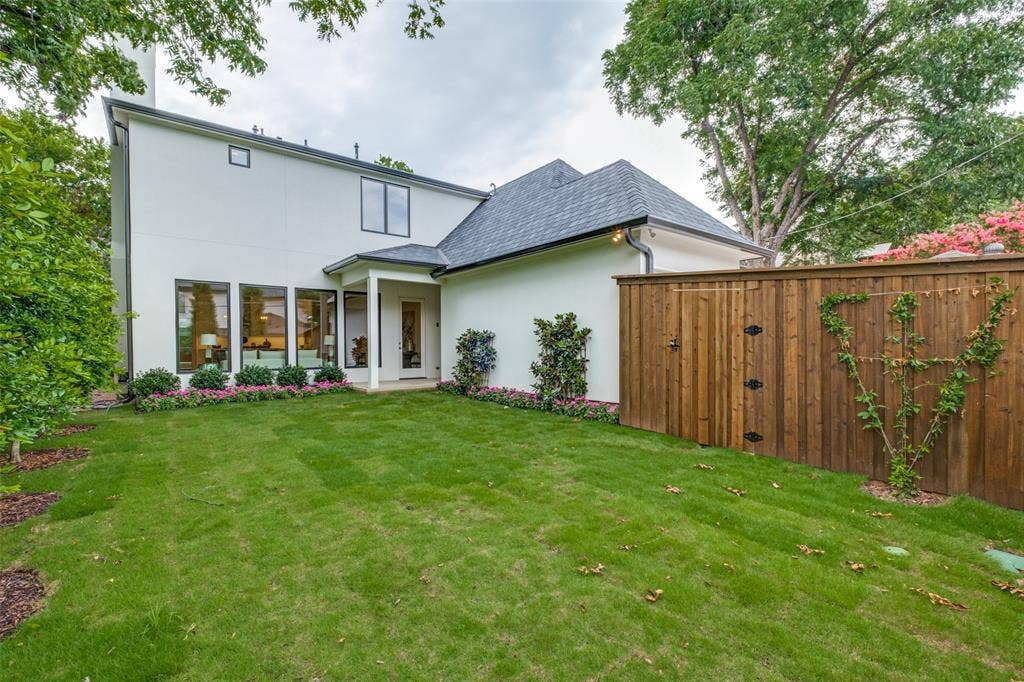 4635 Lorraine Avenue, Highland Park, TX 75209 2 car garage and 3rd parking space, all with alley entry