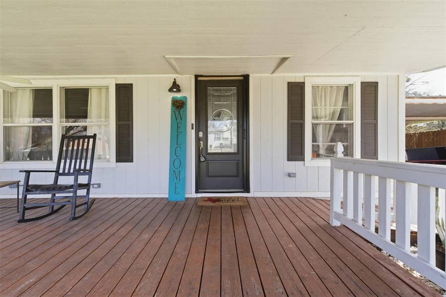 Property photo for 3011 Sky Court, Granbury, TX