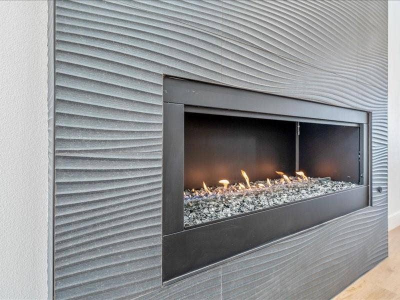 8701 Zebra Crossing, Larue, TX 75770 Contemporary fireplace.