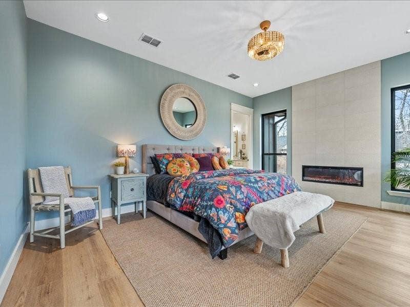 8701 Zebra Crossing, Larue, TX 75770 Spacious master bedroom with fireplace.