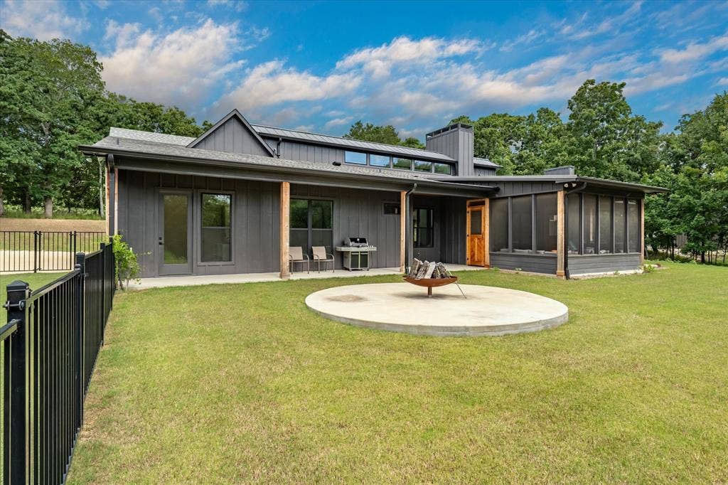 8701 Zebra Crossing, Larue, TX 75770 8701 Zebra Crossing, Larue, TX 75770