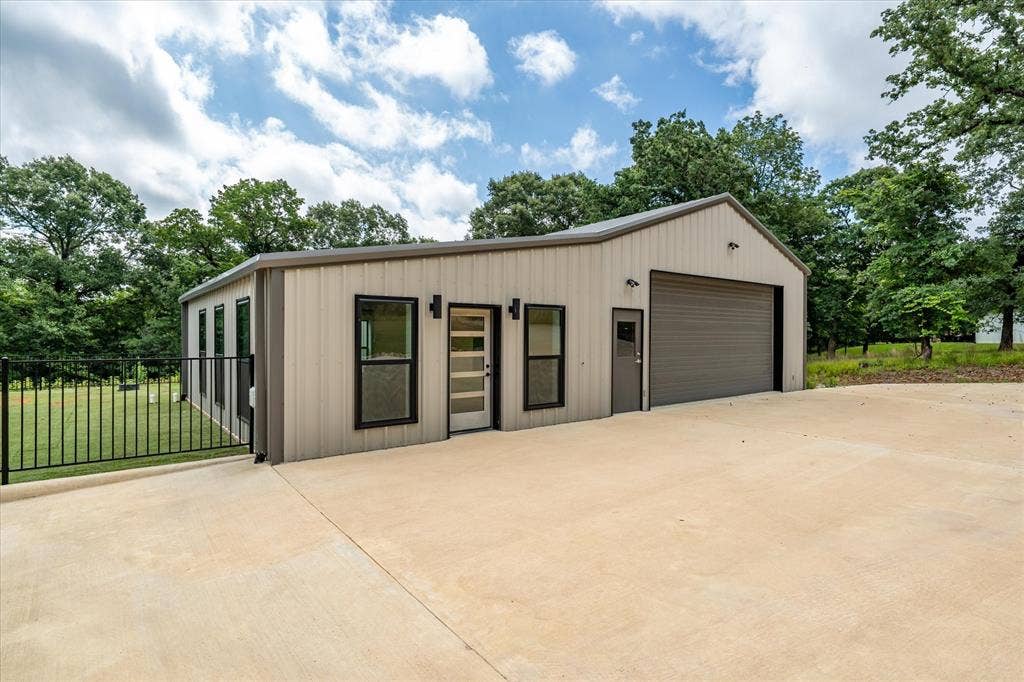 8701 Zebra Crossing, Larue, TX 75770 8701 Zebra Crossing, Larue, TX 75770