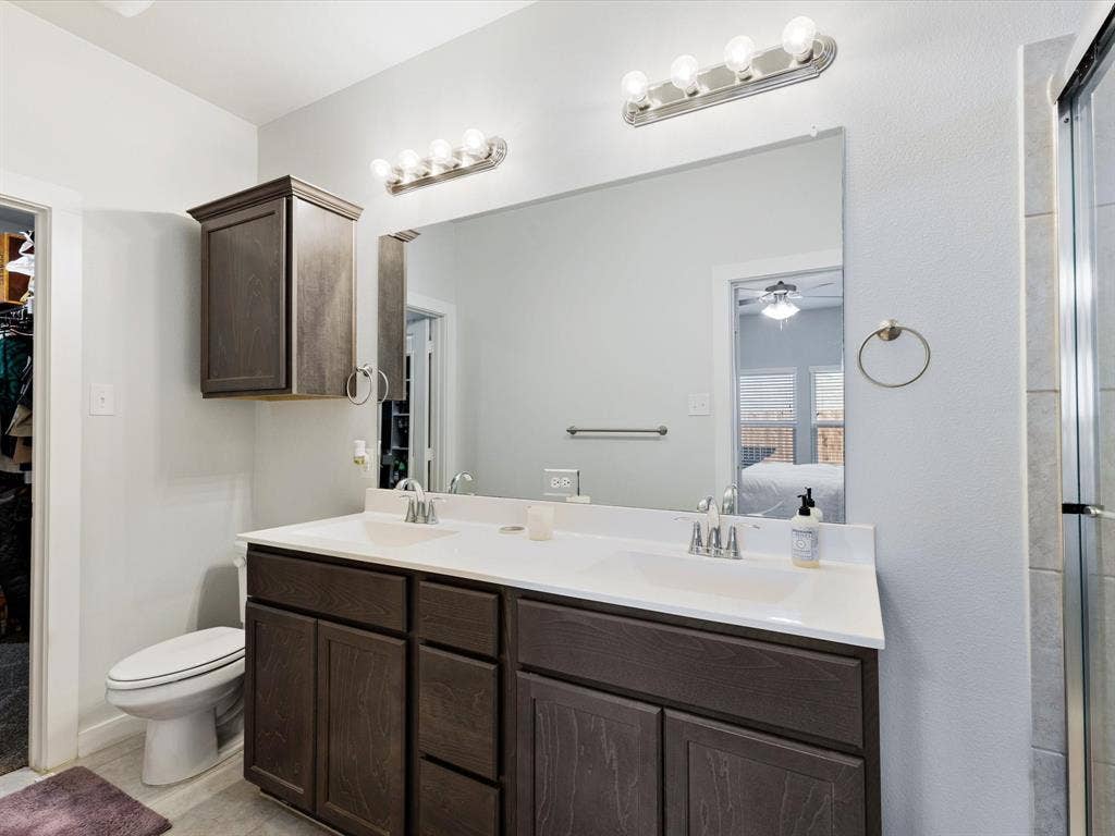 2105 Paxton Way, Denton, TX 76209
