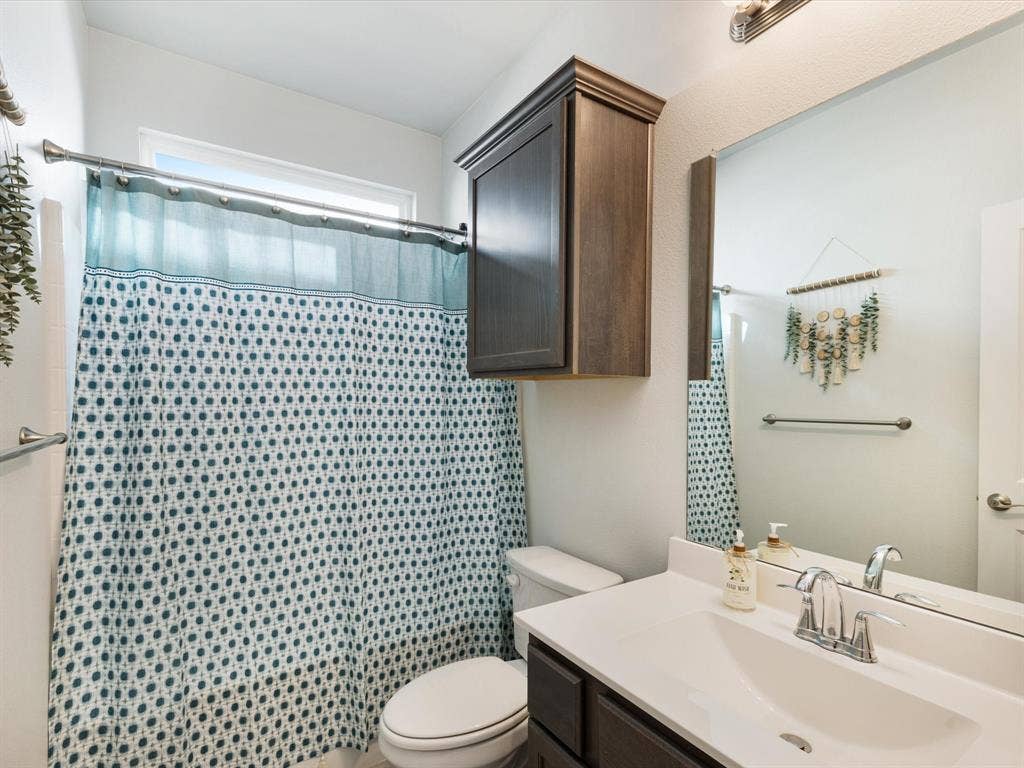 2105 Paxton Way, Denton, TX 76209