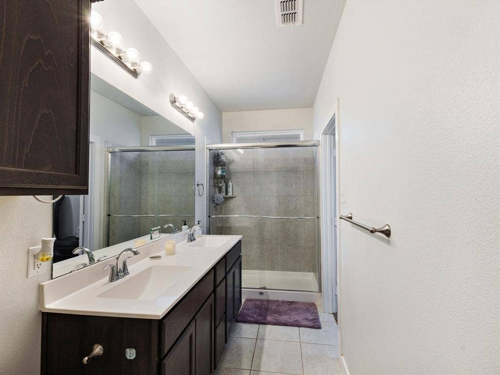 2105 Paxton Way, Denton, TX 76209