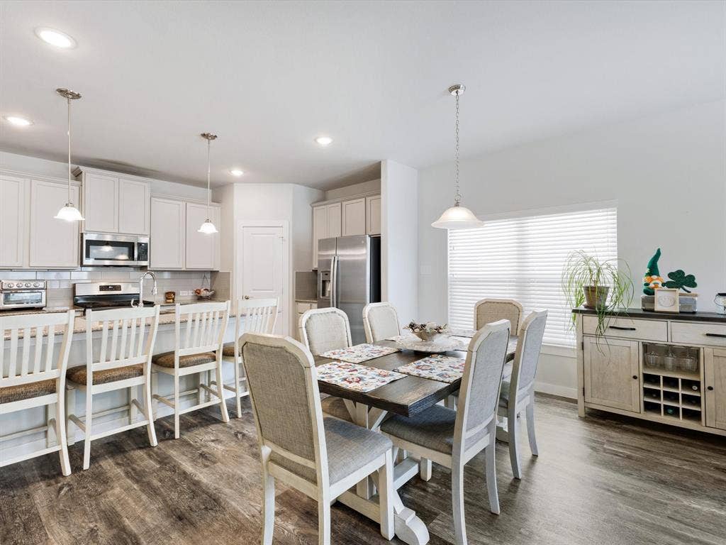 2105 Paxton Way, Denton, TX 76209