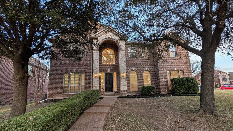 Property photo for 2009 Templegate Drive, McKinney, TX