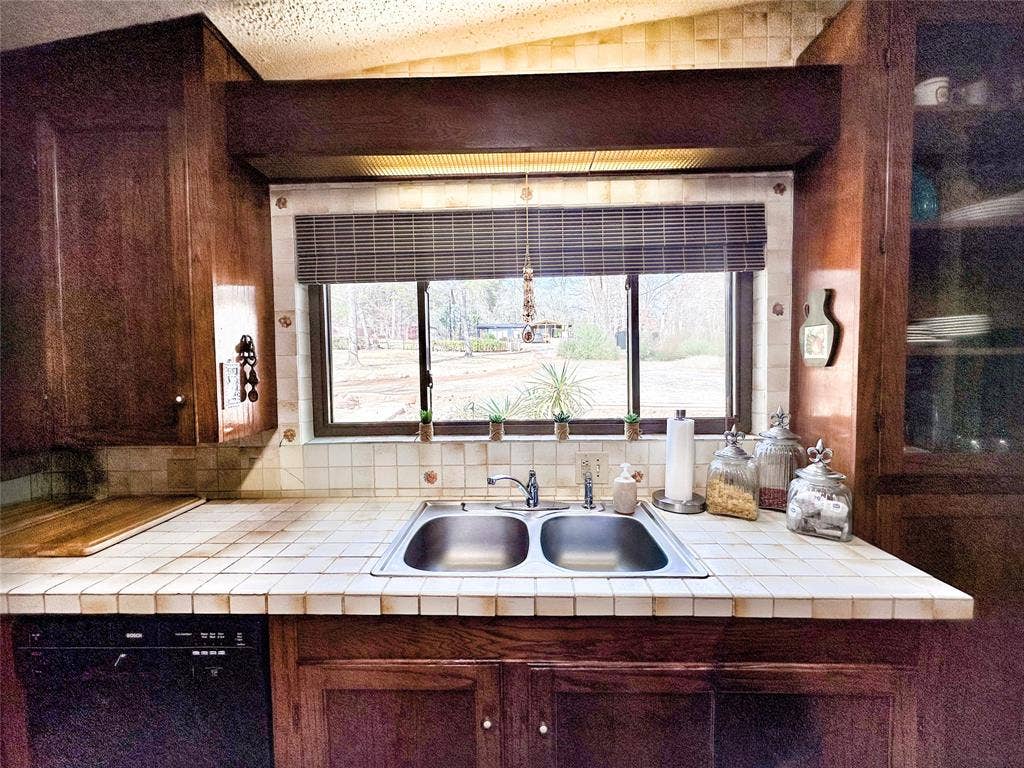 6791 Valley View Drive, Frankston, TX 75763 6791 Valley View Drive, Frankston, TX 75763