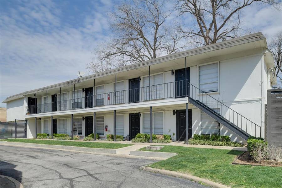 Property photo for 2808 Throckmorton Street, #207, Dallas, TX