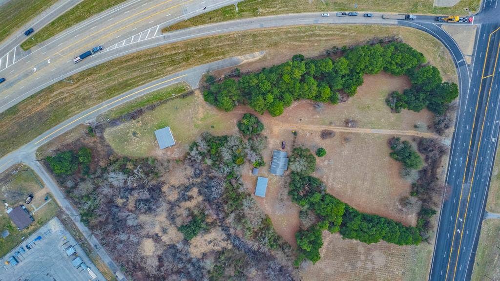 2315 State Hwy 31 E, Athens, TX 75752