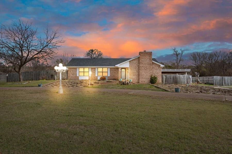 Property photo for 646 Winding Oaks, Waco, TX