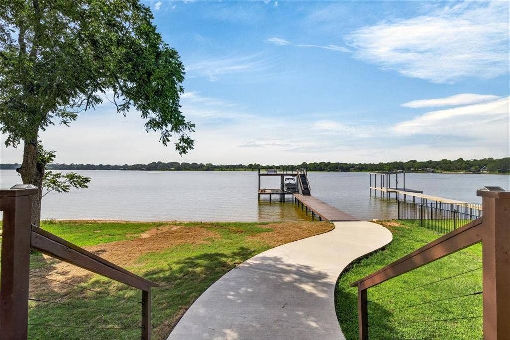 11194 Lakeside Lane, Mabank, TX 75156 11194 Lakeside Lane, Mabank, TX 75156