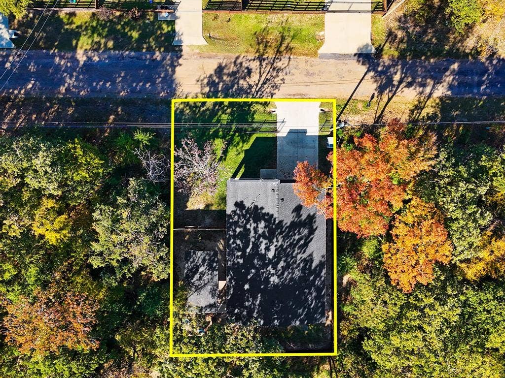 6221 Inca Drive, Mabank, TX 75156 Aerial overview of property's location featuring property boundaries highlighted