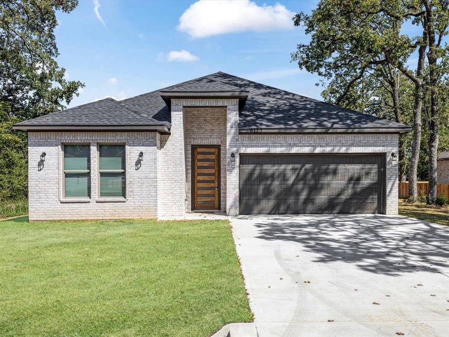 Property photo for 6123 Inca Drive, Enchanted Oaks, TX