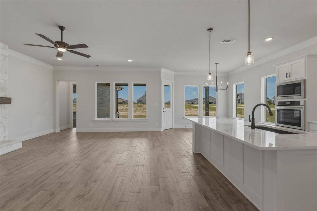 12117 Clastic Court, Krum, TX 76249 12117 Clastic Court, Krum, TX 76249