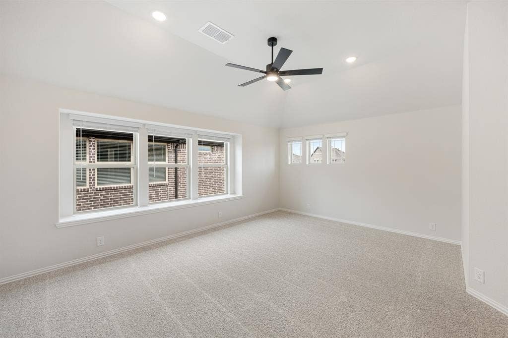 3305 Emerald Trace Drive, Denton, TX 76226 3305 Emerald Trace Drive, Denton, TX 76226