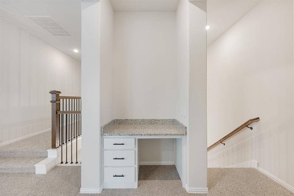 3305 Emerald Trace Drive, Denton, TX 76226 3305 Emerald Trace Drive, Denton, TX 76226