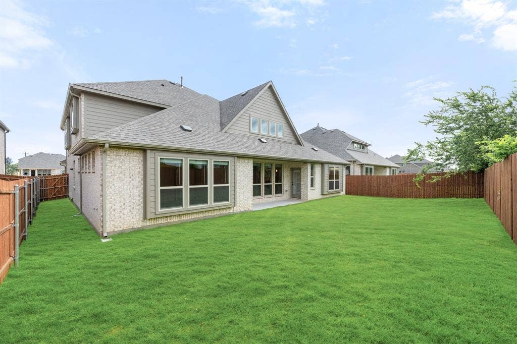 3305 Emerald Trace Drive, Denton, TX 76226 3305 Emerald Trace Drive, Denton, TX 76226