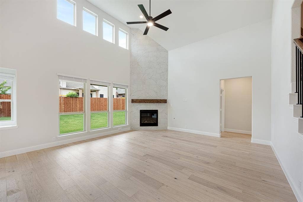 3305 Emerald Trace Drive, Denton, TX 76226 3305 Emerald Trace Drive, Denton, TX 76226