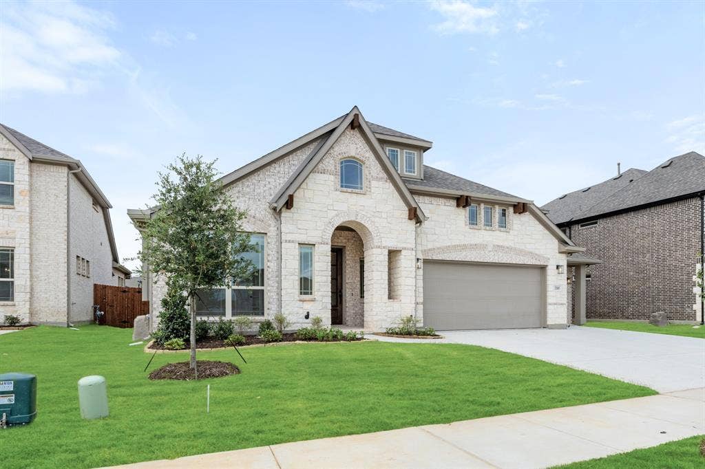 3305 Emerald Trace Drive, Denton, TX 76226 3305 Emerald Trace Drive, Denton, TX 76226