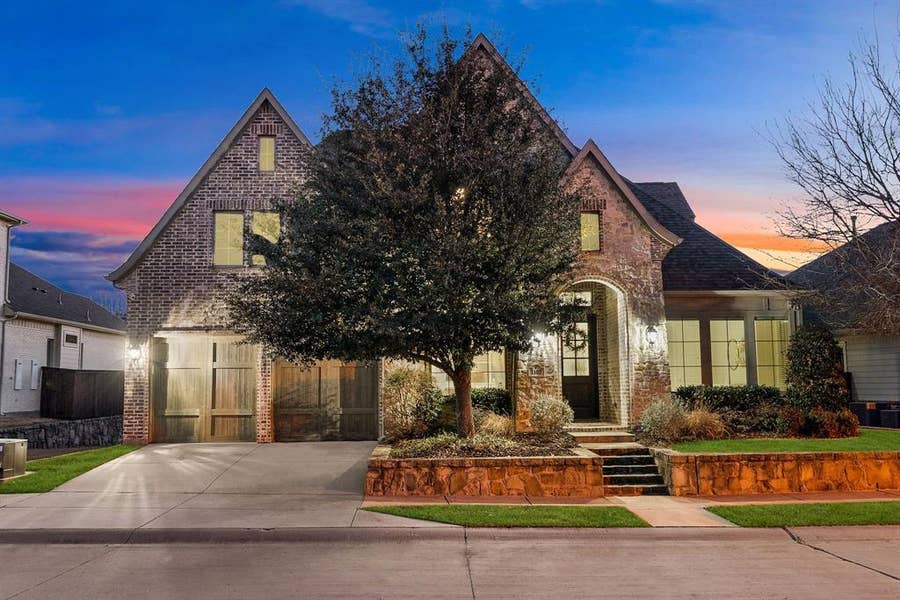 Property photo for 1107 S Sarah Street, Allen, TX
